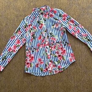 Talbot Petite lightweight floral blouse size small